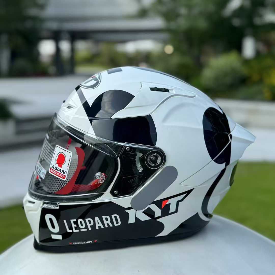 Capacete de Motocicleta Profis - Carbon Fiber Lightweight Motorcycle Helmet avaliação e preço